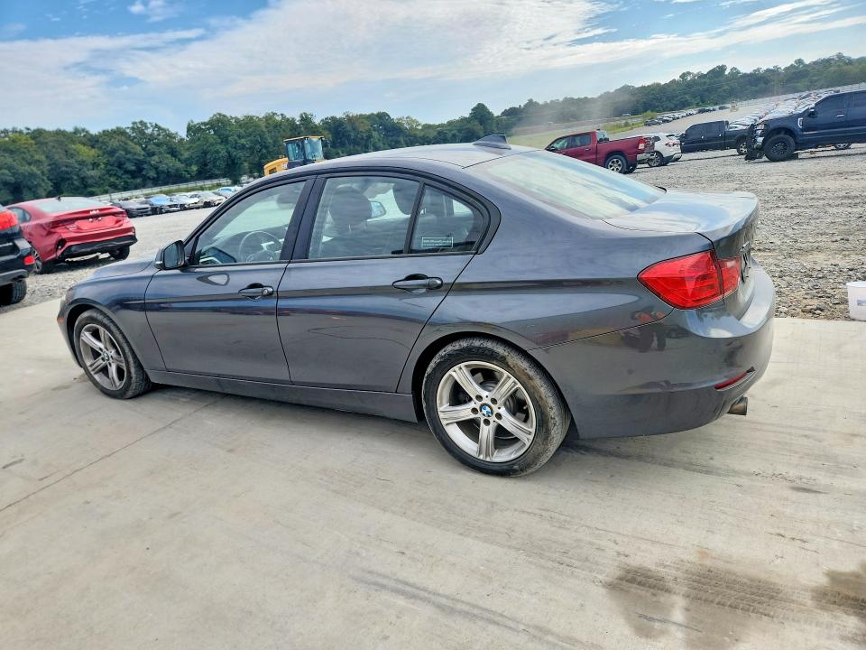 69743606 :رقم المزاد ، WBA3C3C55FP664739 vin ، 2015 Bmw 320 مزاد بيع