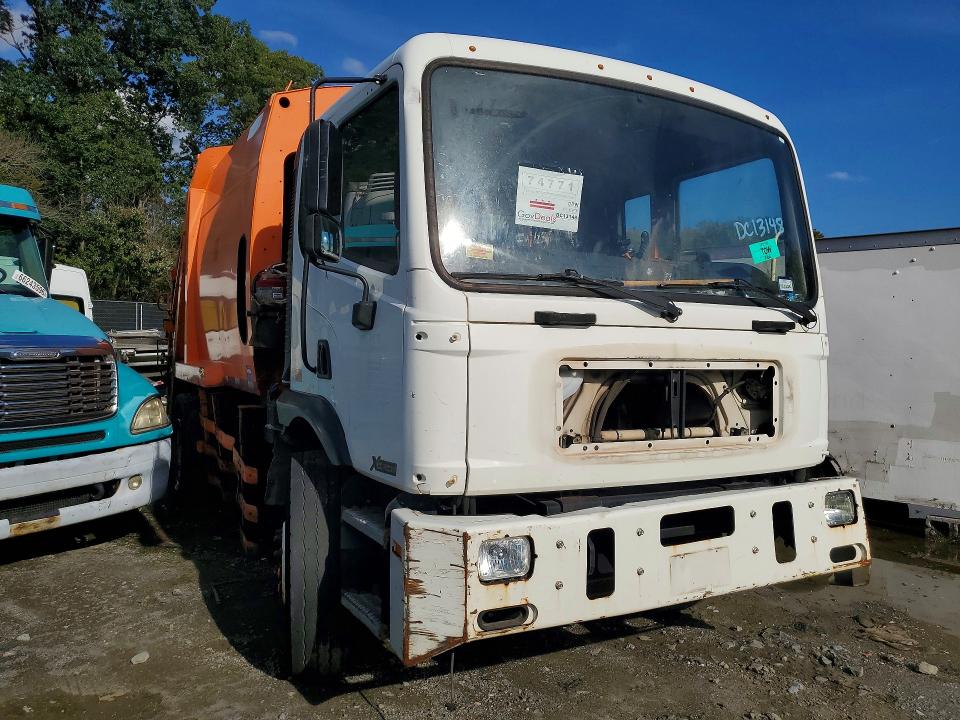 71103266 :رقم المزاد ، 516M3LEE8LH230481 vin ، 2020 Autocar Llc Xpert مزاد بيع