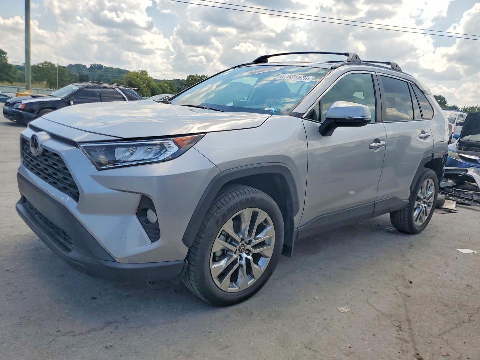 67601576 :رقم المزاد ، 2T3C1RFV5MW172009 vin ، 2021 Toyota Rav4 مزاد بيع