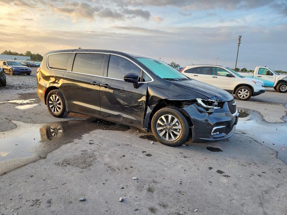 69259766 :رقم المزاد ، 2C4RC1L79PR572679 vin ، 2023 Chrysler Pacifica مزاد بيع