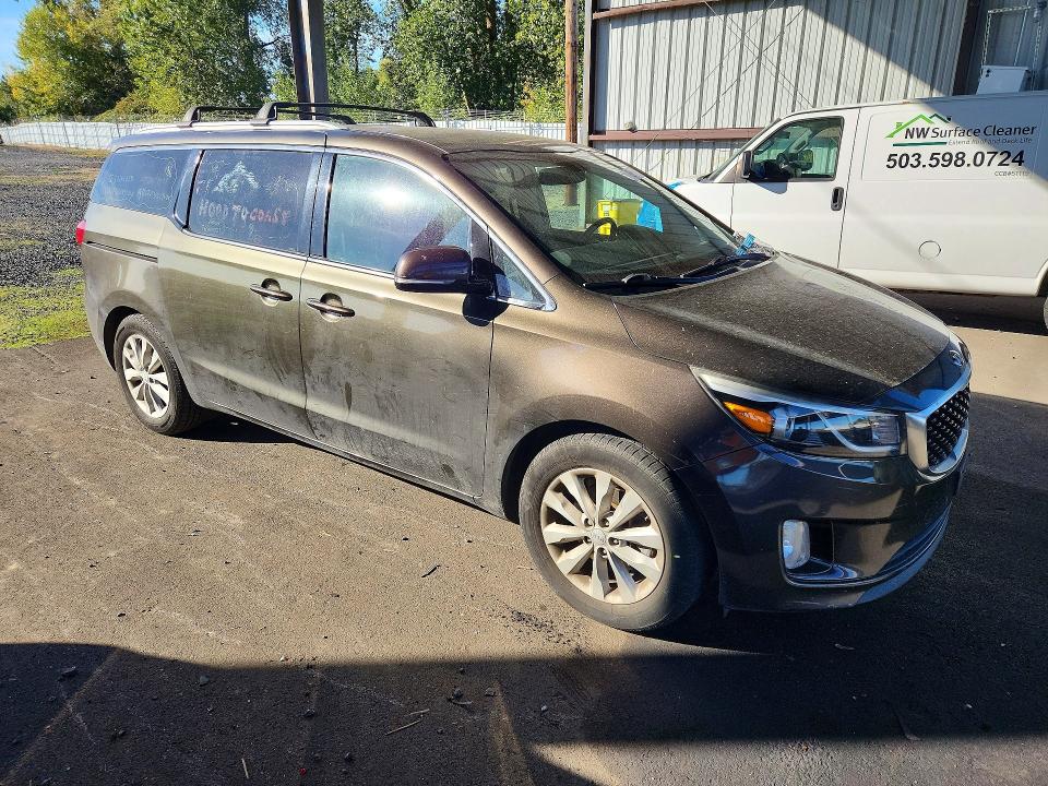 71235876 :رقم المزاد ، KNDMC5C17G6100713 vin ، 2016 Kia Sedona مزاد بيع