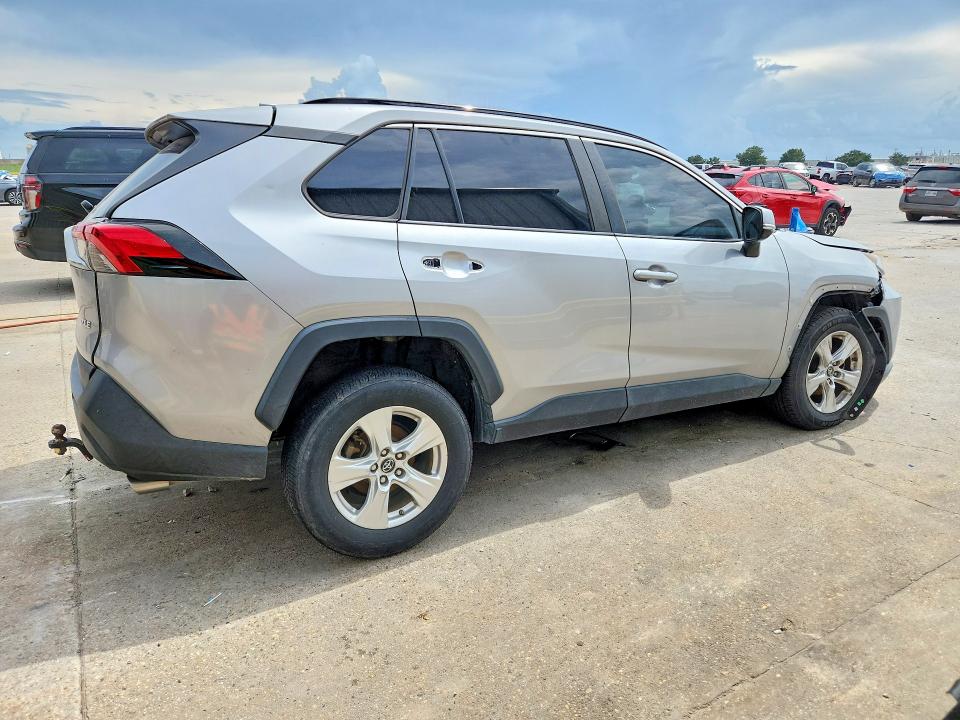 Продаж на аукціоні авто 2019 Toyota Rav4, vin: 2T3W1RFV2KW015595, номер лоту: 68080976