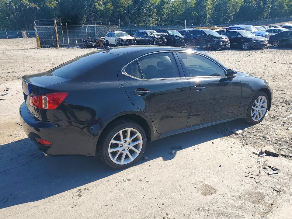 68198096 :رقم المزاد ، JTHCF5C27B5051943 vin ، 2011 Lexus Is مزاد بيع
