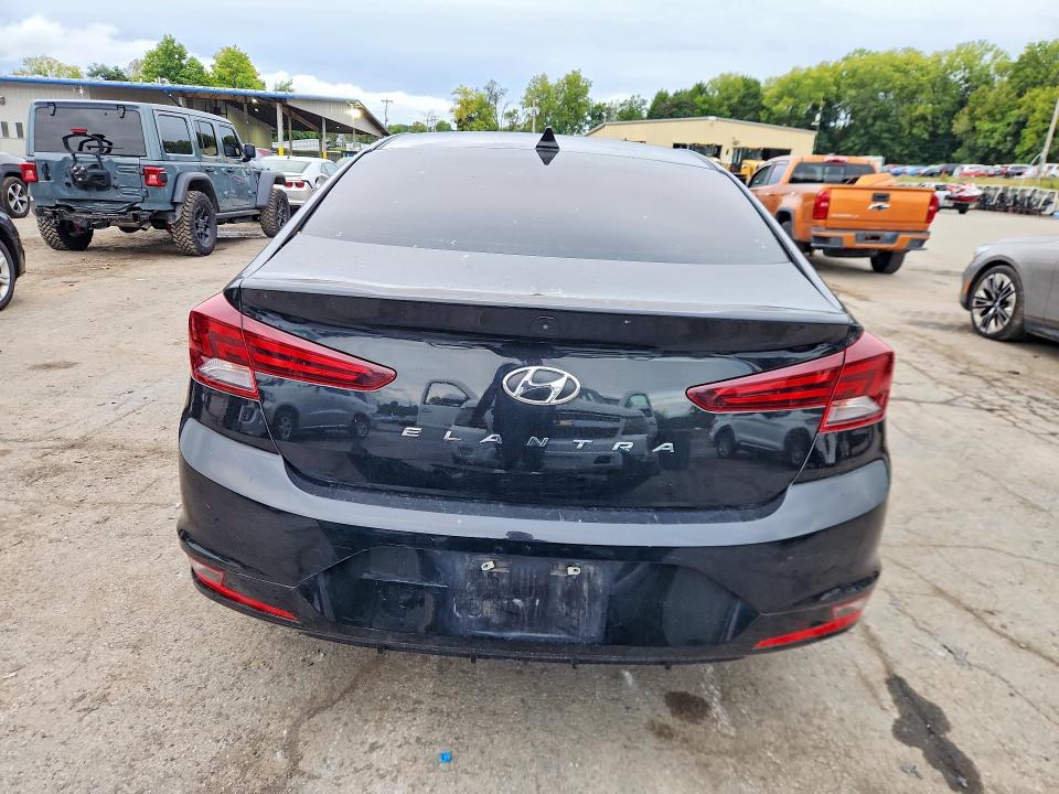 2019 Hyundai Elantra მანქანა იყიდება აუქციონზე, vin: 5NPD84LF4KH445140, აუქციონის ნომერი: 69689096