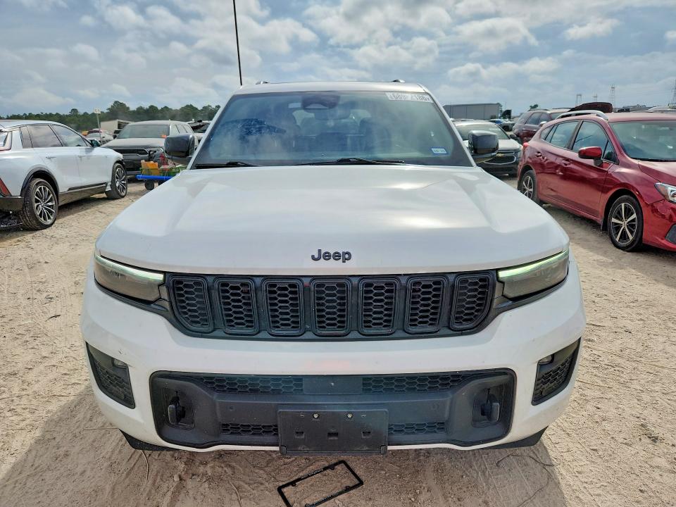 68982186 :رقم المزاد ، 1C4RJHDT2N8582800 vin ، 2022 Jeep Grand Cherokee مزاد بيع