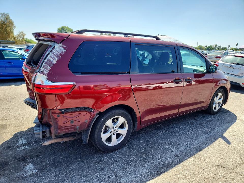 Продаж на аукціоні авто 2015 Toyota Sienna, vin: 5TDZK3DC5FS576342, номер лоту: 69192546