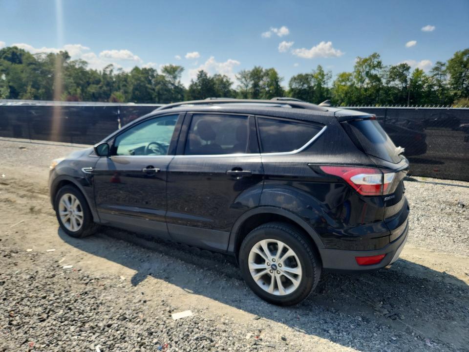 67334756 :رقم المزاد ، 1FMCU9GDXJUD46206 vin ، 2018 Ford Escape مزاد بيع