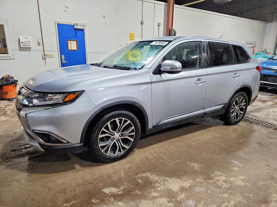 Продажа на аукционе авто 2016 Mitsubishi Outlander, vin: JA4AZ3A38GZ002681, номер лота: 71039866
