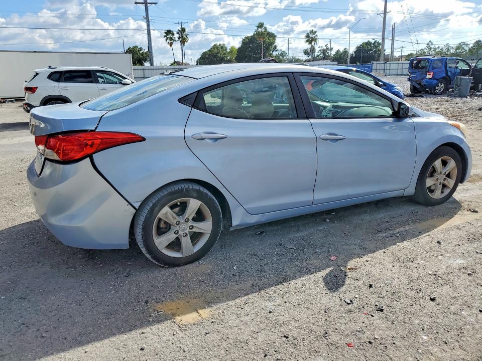 2012 Hyundai Elantra მანქანა იყიდება აუქციონზე, vin: KMHDH4AE5CU433348, აუქციონის ნომერი: 70519396