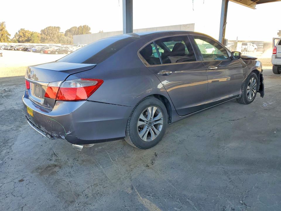 70526376 :رقم المزاد ، 1HGCR2F37FA260688 vin ، 2015 Honda Accord مزاد بيع