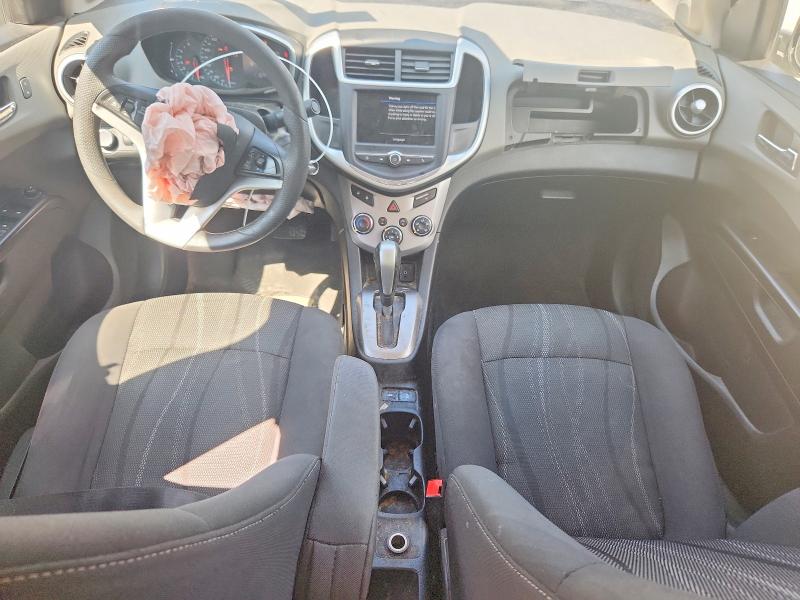 70033176 :رقم المزاد ، 1G1JD5SB8K4110674 vin ، 2019 Chevrolet Sonic مزاد بيع