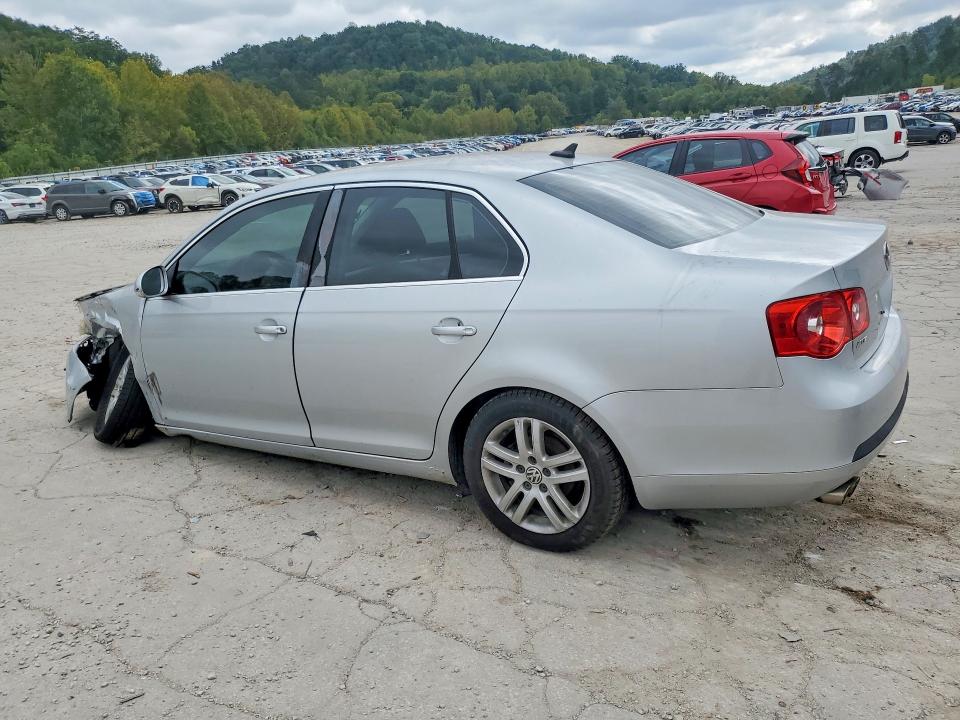 68808466 :رقم المزاد ، 3VWRF71K37M093597 vin ، 2007 Volkswagen Jetta مزاد بيع