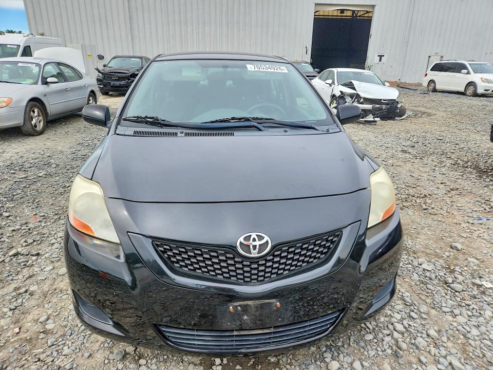 70534926 :رقم المزاد ، JTDBT903094057576 vin ، 2009 Toyota Yaris مزاد بيع