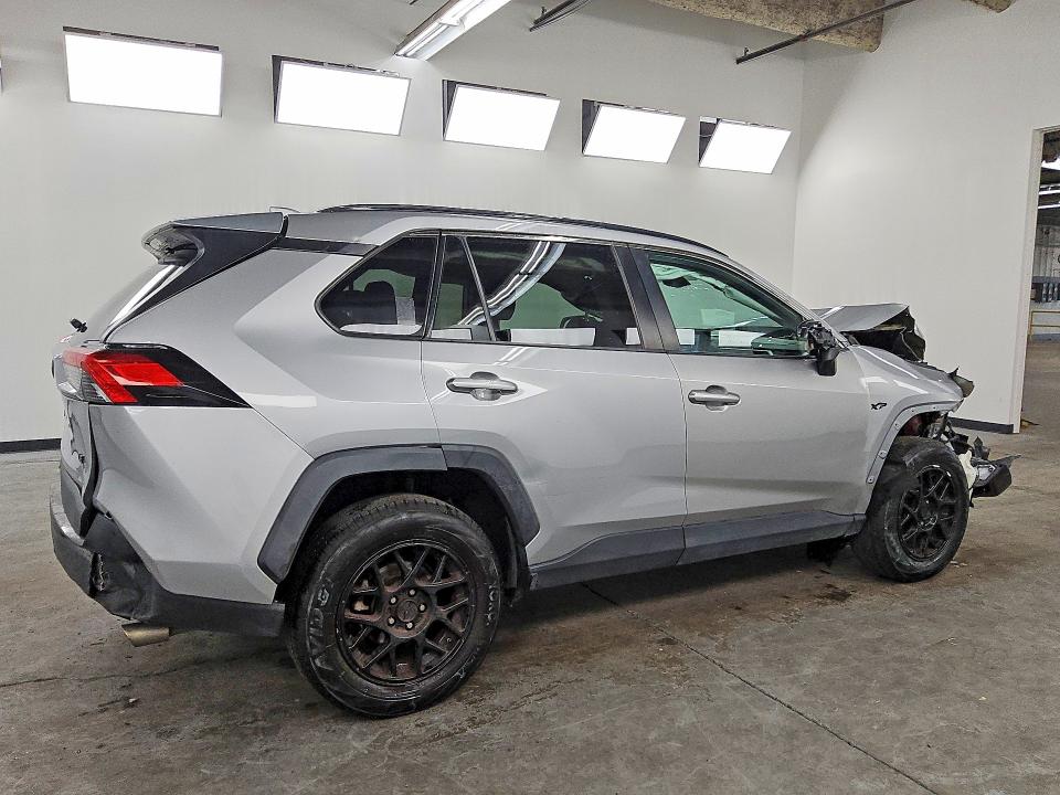 2021 Toyota Rav4 მანქანა იყიდება აუქციონზე, vin: 2T3H1RFV2MW136249, აუქციონის ნომერი: 66007046