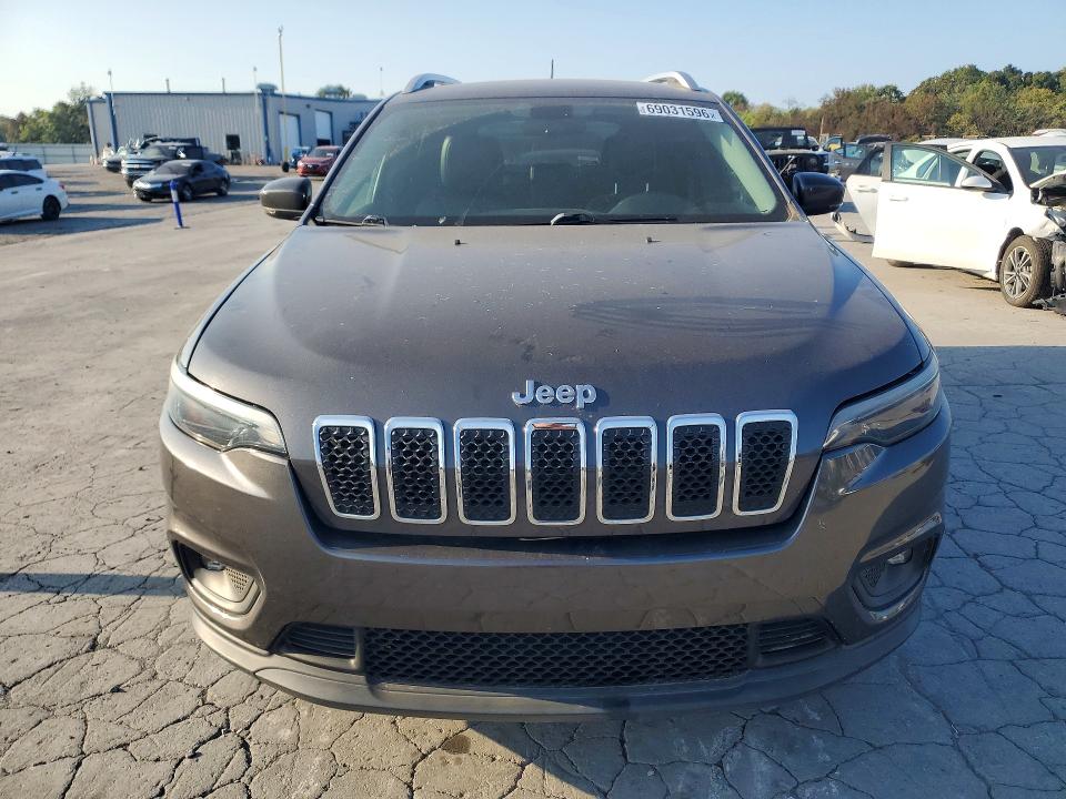 69031596 :رقم المزاد ، 1C4PJLLN0KD316725 vin ، 2019 Jeep Cherokee مزاد بيع