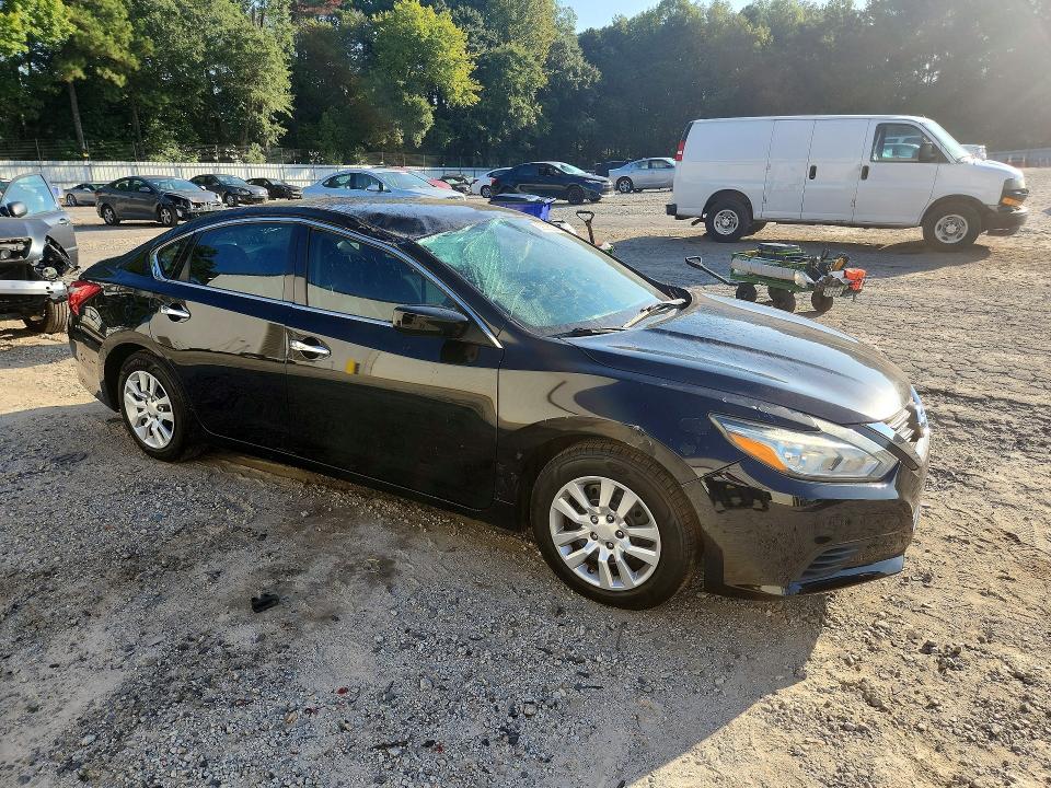 2016 Nissan Altima მანქანა იყიდება აუქციონზე, vin: 1N4AL3AP4GN329974, აუქციონის ნომერი: 69398356
