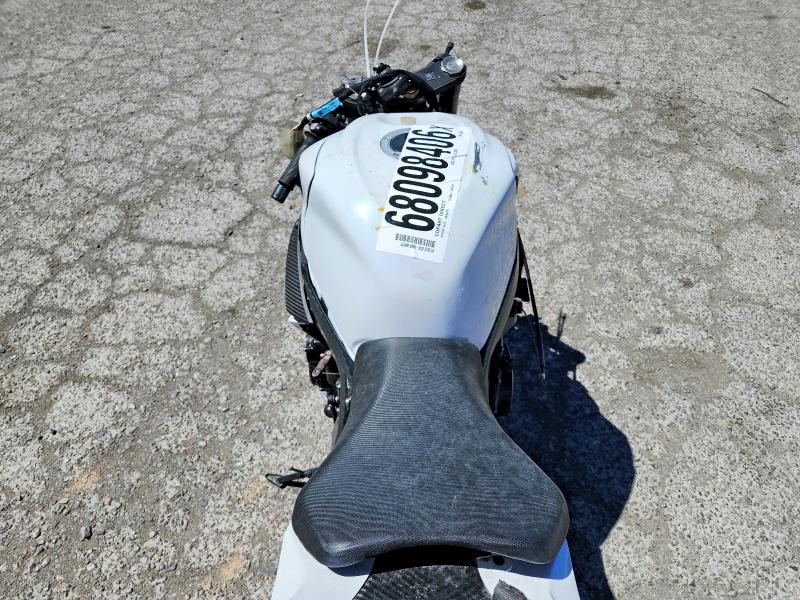 68098406 :رقم المزاد ، JS1GN7FA2K7100159 vin ، 2019 Suzuki Gsx-r600 مزاد بيع