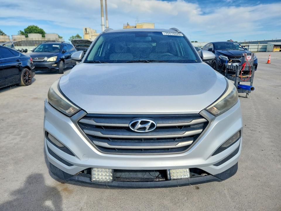 2016 Hyundai Tucson მანქანა იყიდება აუქციონზე, vin: KM8J33A42GU224271, აუქციონის ნომერი: 70416626