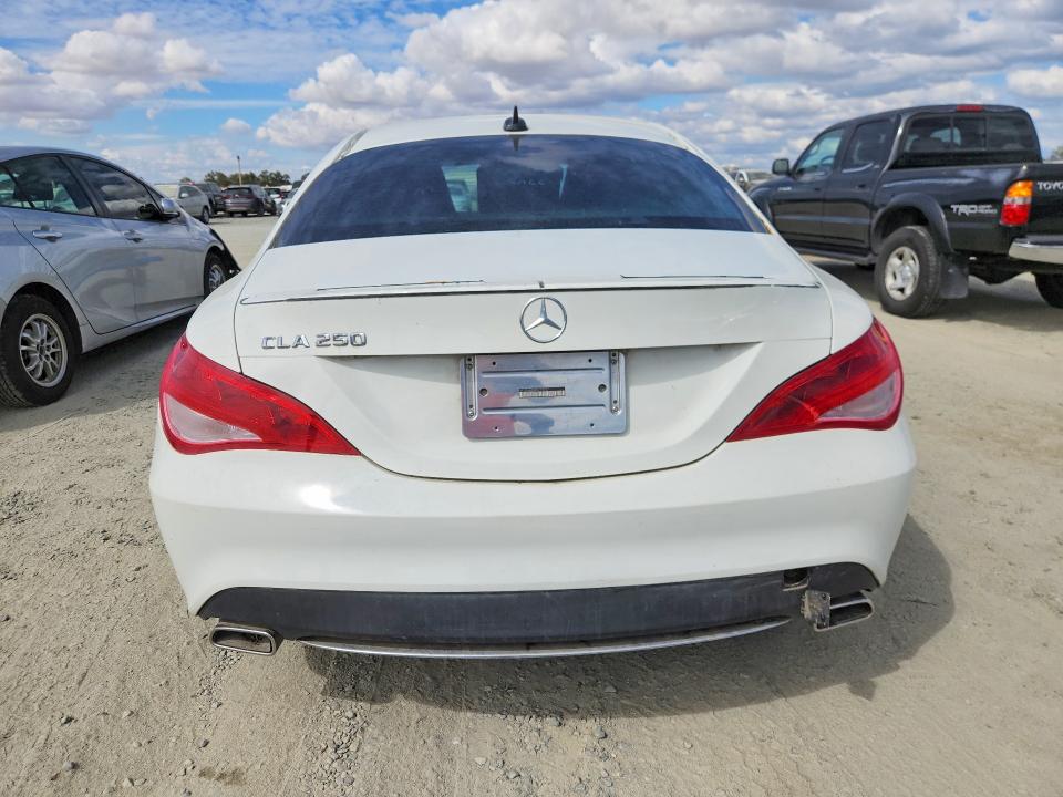 2015 Mercedes-benz Cla მანქანა იყიდება აუქციონზე, vin: WDDSJ4EB9FN218737, აუქციონის ნომერი: 67220516