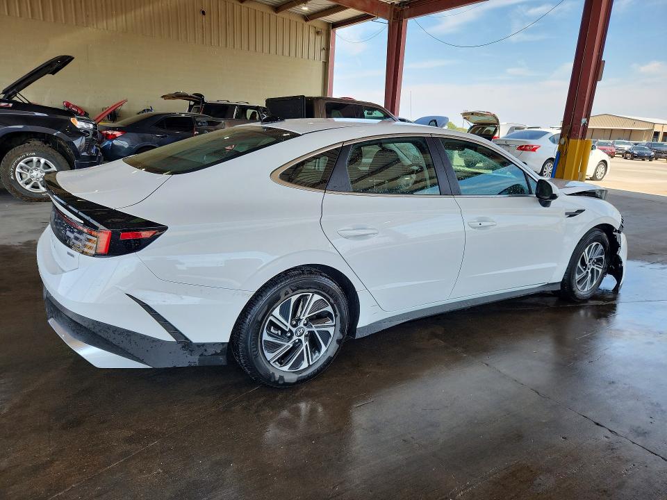 Продажа на аукционе авто 2026 Hyundai Sonata Hybrid, vin: KMHL24JJXTA161925, номер лота: 69967246
