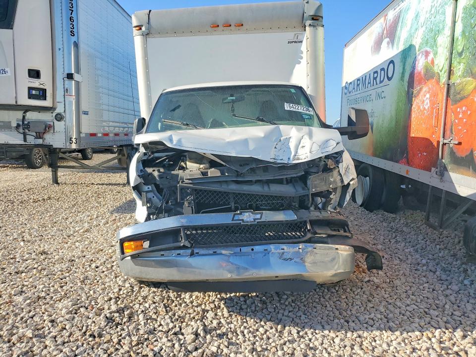 64227236 :رقم المزاد ، 1GB3GTCG9G1324432 vin ، 2016 Chevrolet Express G3500 مزاد بيع