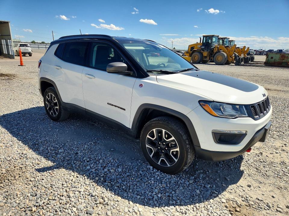 67143186 :رقم المزاد ، 3C4NJDDB1MT589008 vin ، 2021 Jeep Compass مزاد بيع