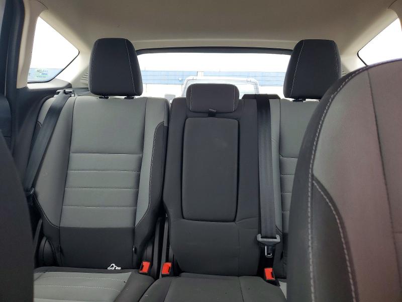 69568136 :رقم المزاد ، 1FADP5AU6GL104258 vin ، 2016 Ford C-max مزاد بيع