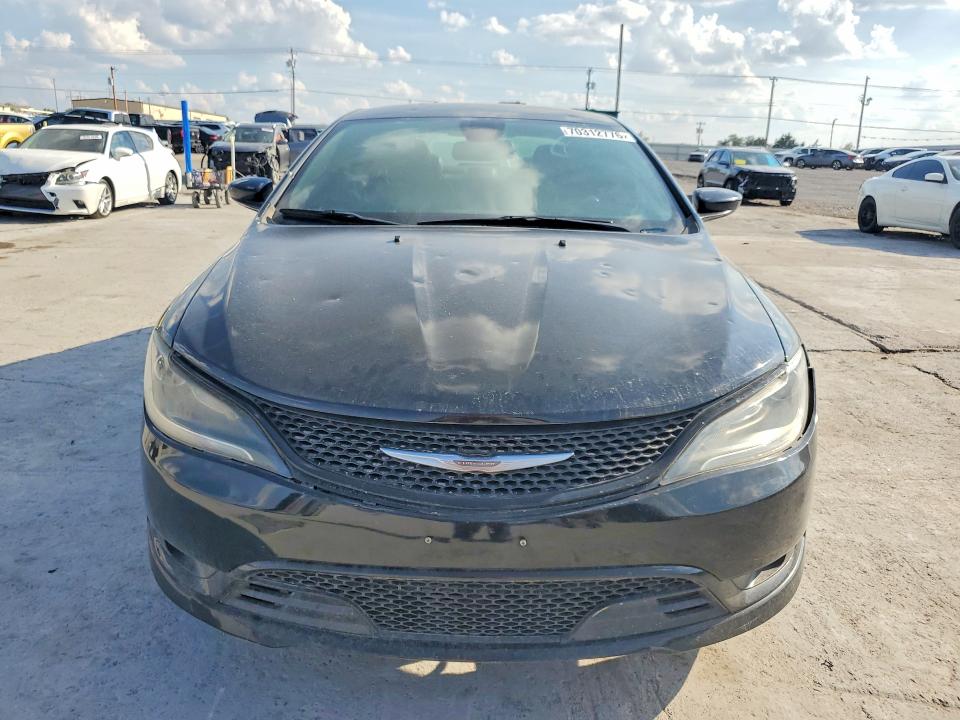 70312776 :رقم المزاد ، 1C3CCCBG5FN514913 vin ، 2015 Chrysler 200 مزاد بيع