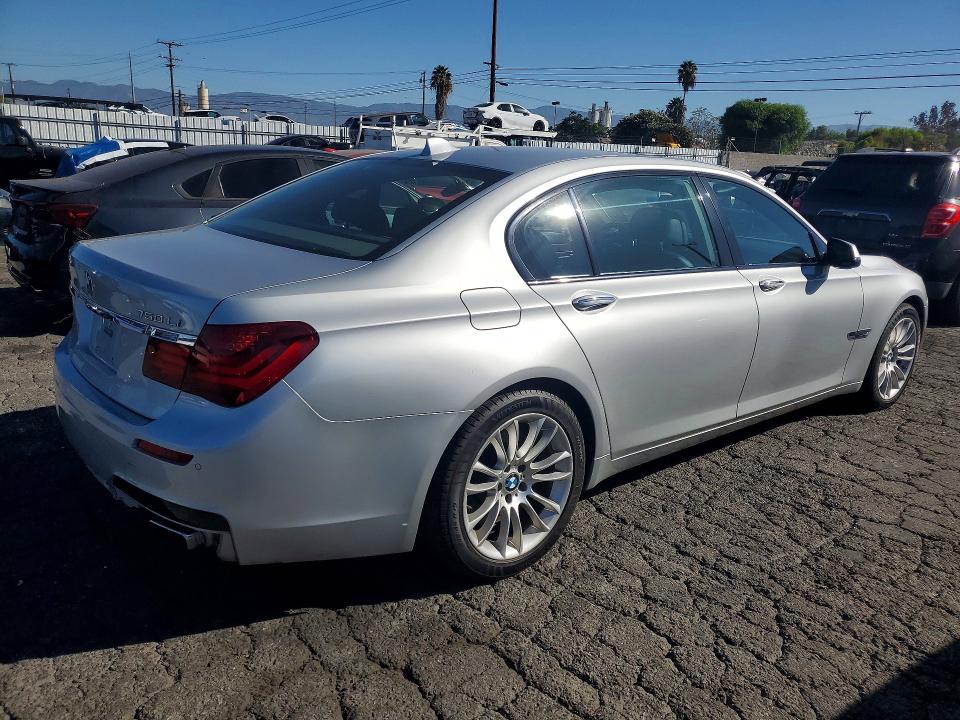 2014 Bmw 750 მანქანა იყიდება აუქციონზე, vin: WBAYF8C56ED652741, აუქციონის ნომერი: 67367636