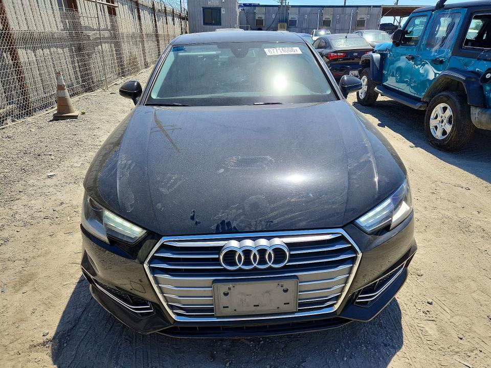 67714006 :رقم المزاد ، WAUKMAF49JA113242 vin ، 2018 Audi A4 مزاد بيع