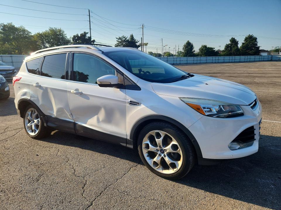 2013 Ford Escape მანქანა იყიდება აუქციონზე, vin: 1FMCU9J95DUA04462, აუქციონის ნომერი: 67462936