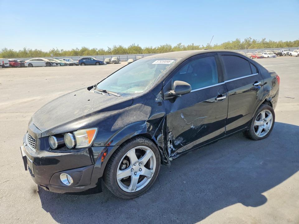 67939896 :رقم المزاد ، 1G1JE5SB1G4146825 vin ، 2016 Chevrolet Sonic مزاد بيع