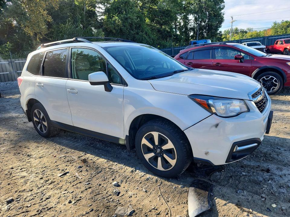 68683566 :رقم المزاد ، JF2SJAEC3JG504907 vin ، 2018 Subaru Forester مزاد بيع