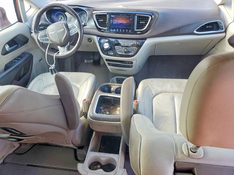 Продаж на аукціоні авто 2017 Chrysler Pacifica, vin: 2C4RC1EGXHR614369, номер лоту: 69749736