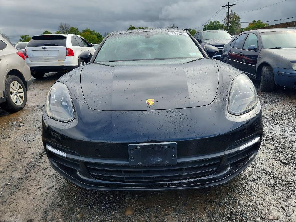 66833906 :رقم المزاد ، WP0AA2A76JL113279 vin ، 2018 Porsche Panamera مزاد بيع