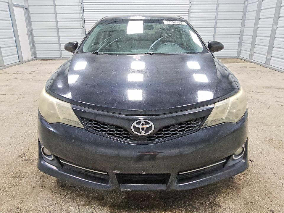 66810066 :رقم المزاد ، 4T1BF1FKXEU467735 vin ، 2014 Toyota Camry مزاد بيع