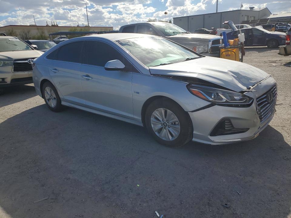 2019 Hyundai Sonata Hybrid მანქანა იყიდება აუქციონზე, vin: KMHE24L30KA090496, აუქციონის ნომერი: 69430746