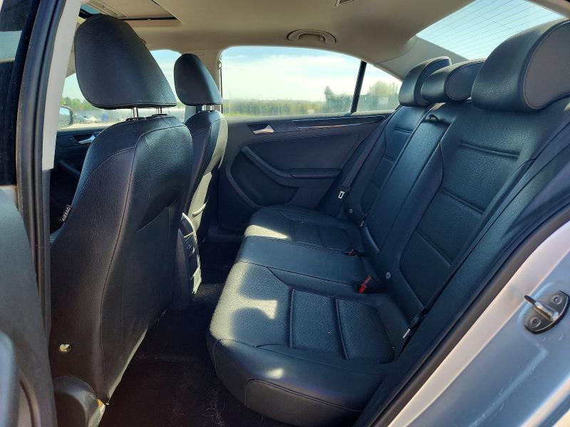 Продажа на аукционе авто 2016 Volkswagen Jetta, vin: 3VWL07AJXGM327703, номер лота: 69228206