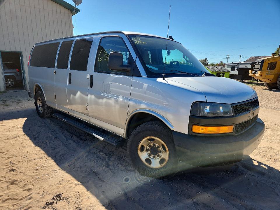 Продажа на аукционе авто 2021 Chevrolet Express G3500, vin: 1GAZGNF70M1248732, номер лота: 68281196