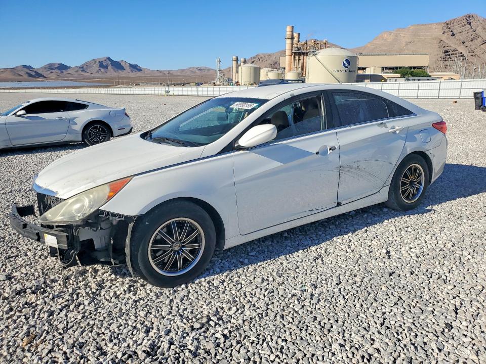 68990186 :رقم المزاد ، 5NPEB4AC8BH002455 vin ، 2011 Hyundai Sonata مزاد بيع