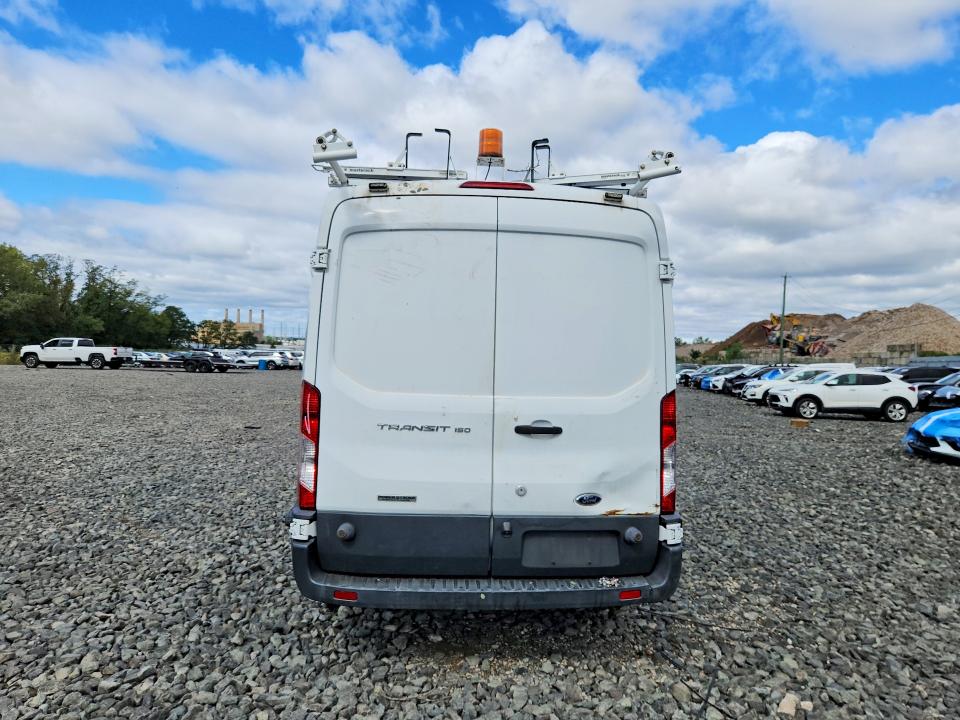 71325806 :رقم المزاد ، 1FTYE2CV9GKA77522 vin ، 2016 Ford Transit مزاد بيع