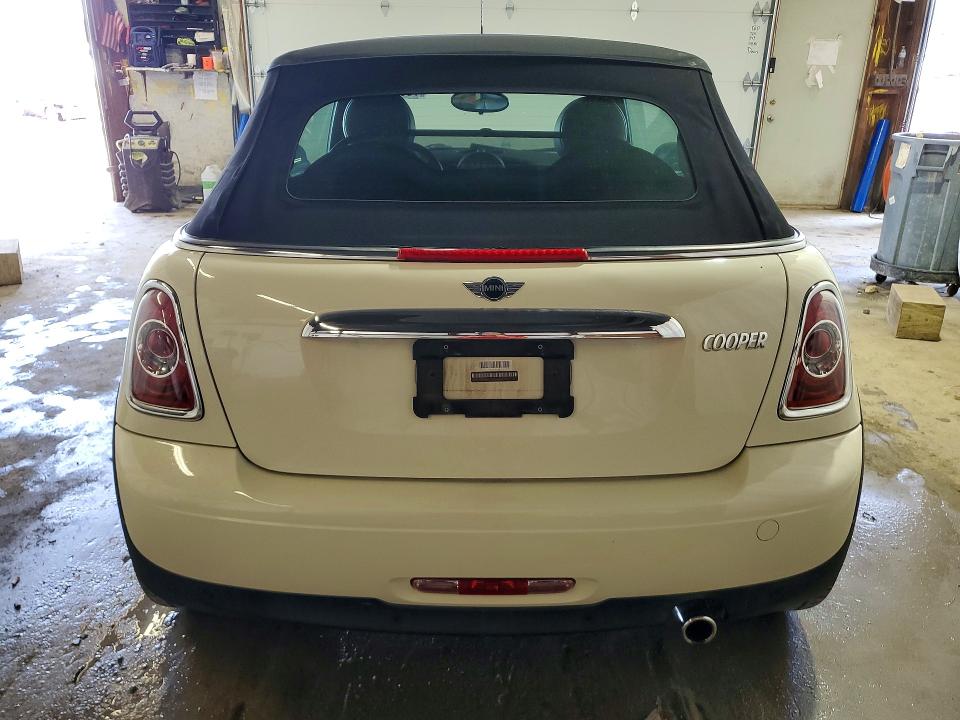 Auction sale of the 2011 Mini Cooper, vin: WMWZN3C56BT265019, lot number: 70004676