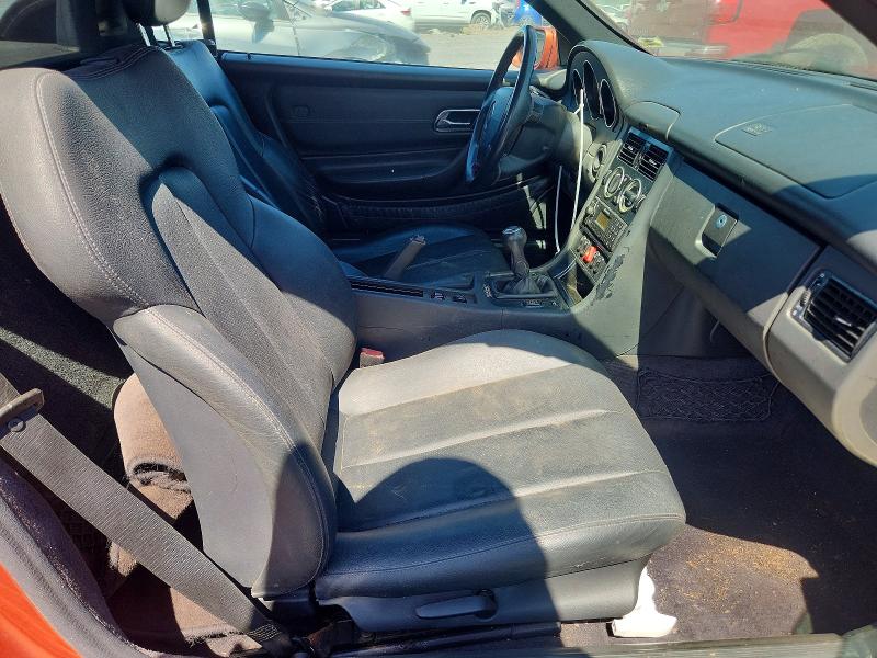 1999 Mercedes-benz Slk მანქანა იყიდება აუქციონზე, vin: WDBKK47F4XF114321, აუქციონის ნომერი: 67396896