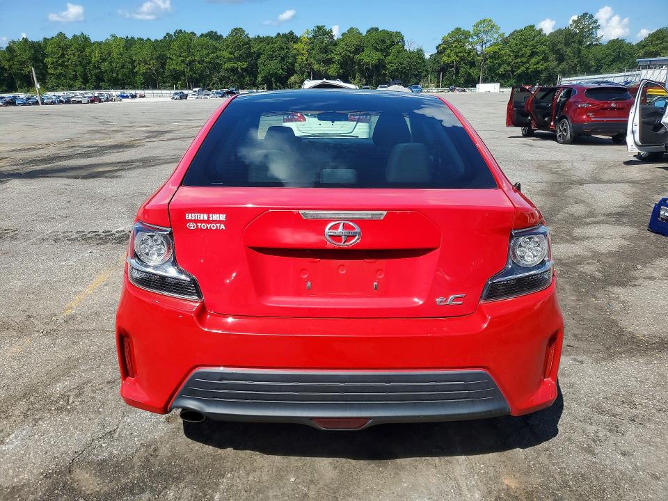 67521036 :رقم المزاد ، JTKJF5C74FJ010860 vin ، 2015 Scion Tc مزاد بيع