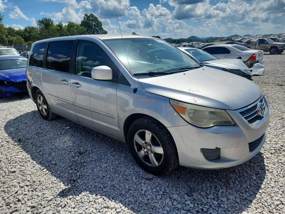 Продажа на аукционе авто 2010 Volkswagen Routan, vin: 2V4RW3D11AR354018, номер лота: 68517766
