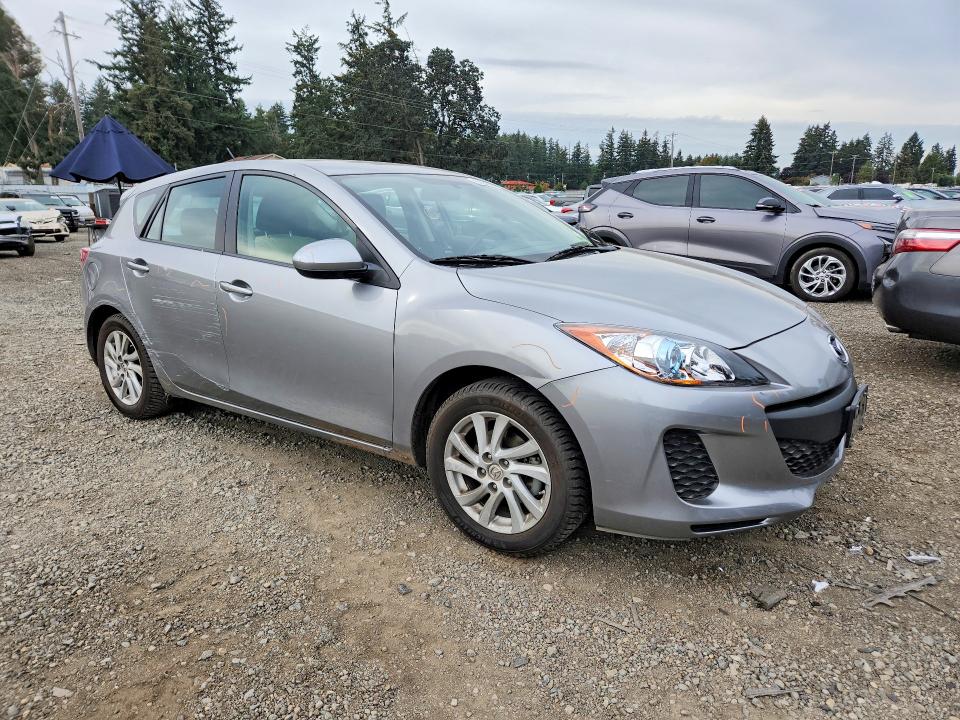 69646576 :رقم المزاد ، JM1BL1L89C1570990 vin ، 2012 Mazda 3 مزاد بيع
