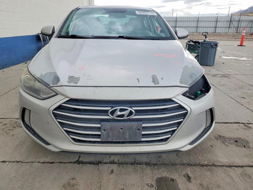 Продаж на аукціоні авто 2017 Hyundai Elantra, vin: 5NPD84LF8HH102694, номер лоту: 69202116