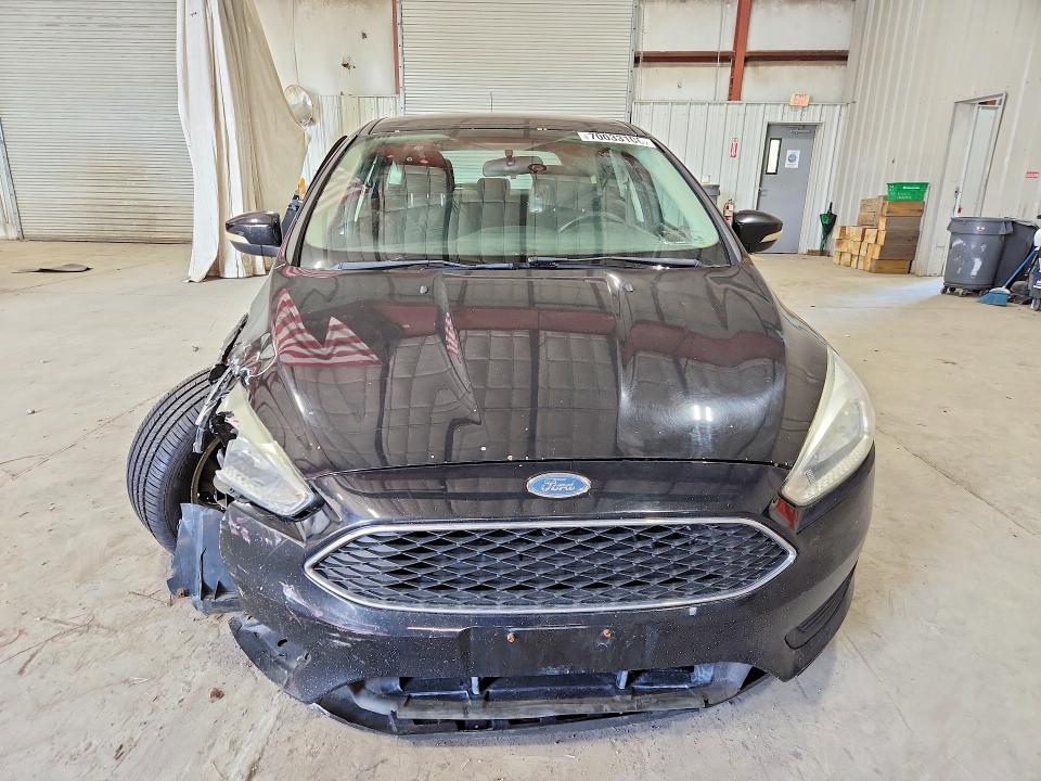 70033106 :رقم المزاد ، 1FADP3K29HL246462 vin ، 2017 Ford Focus مزاد بيع