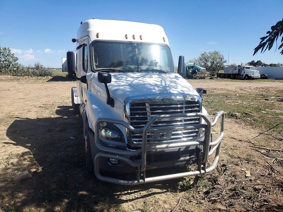 Продажа на аукционе авто 2018 Freightliner Cascadia 125, vin: 1FUJGLDR1JLJV6521, номер лота: 67741606