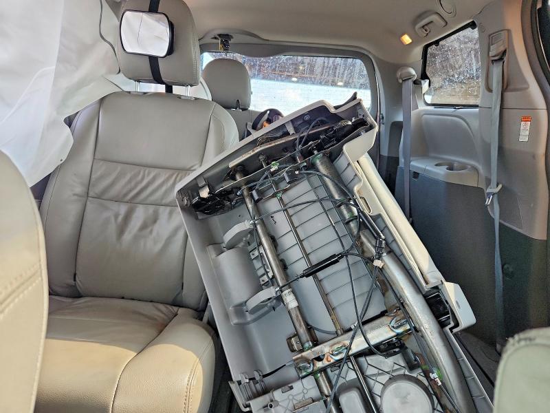 Aukcja sprzedaży 2016 Toyota Sienna, vin: 5TDKK3DC9GS714712, numer aukcji: 67919436